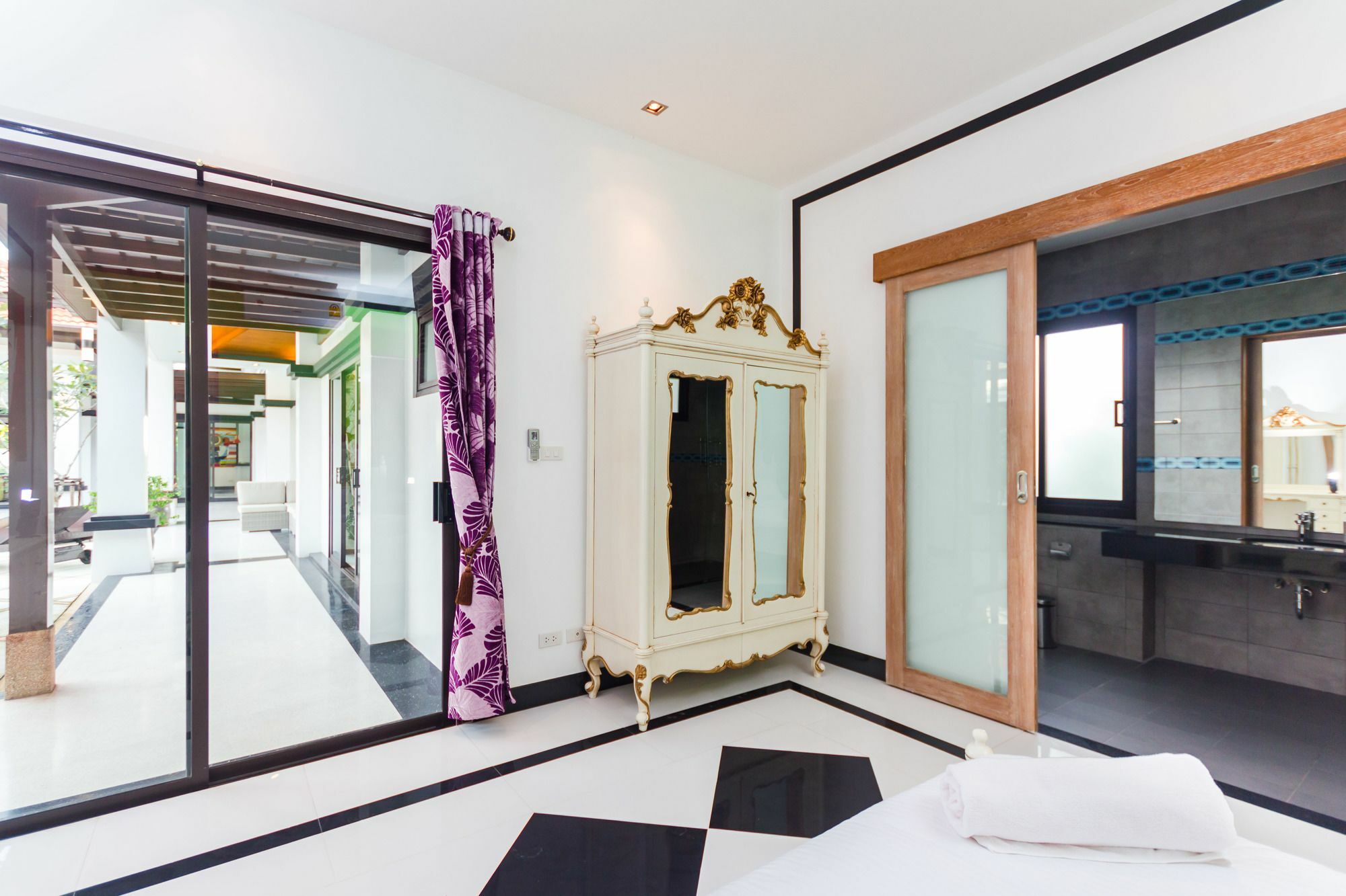 Jewels Villas Phuket Szurin-part Kültér fotó